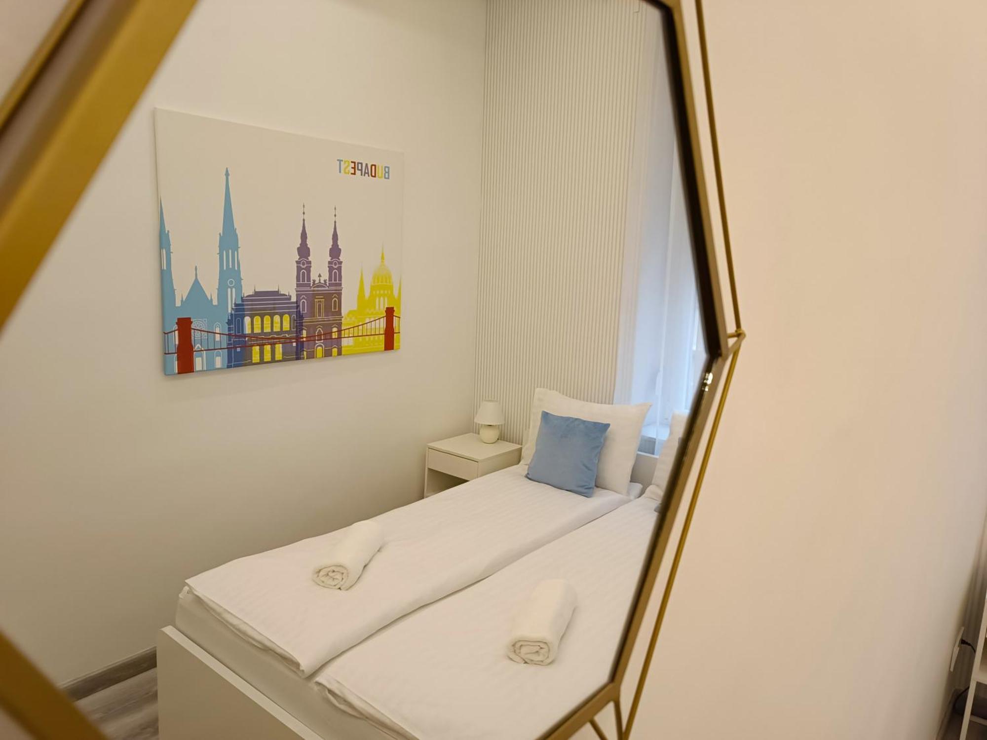 K03 Elitehost Kis Diofa Central Budapest Eksteriør billede