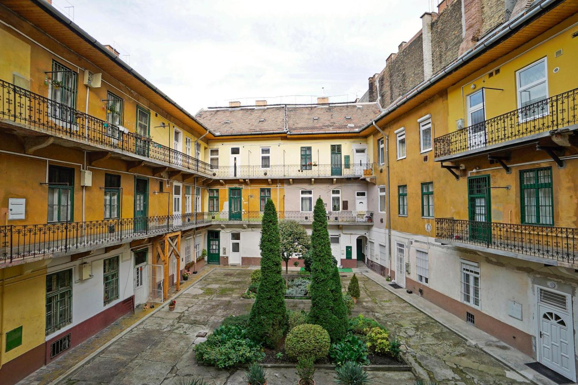 K03 Elitehost Kis Diofa Central Budapest Eksteriør billede